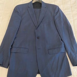 Jos. A. Bank 40R Slim Fit Suit Like New